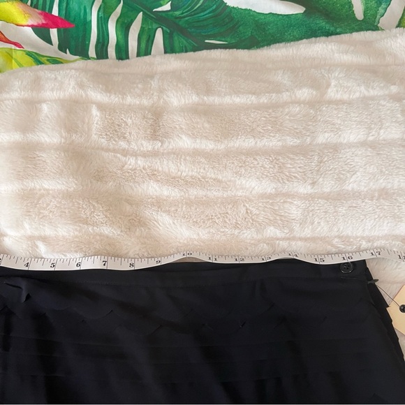 NWT Studio M Large Side Zip Black Scallop Tiered Mini Dressy Party Skirt - Picture 4 of 7